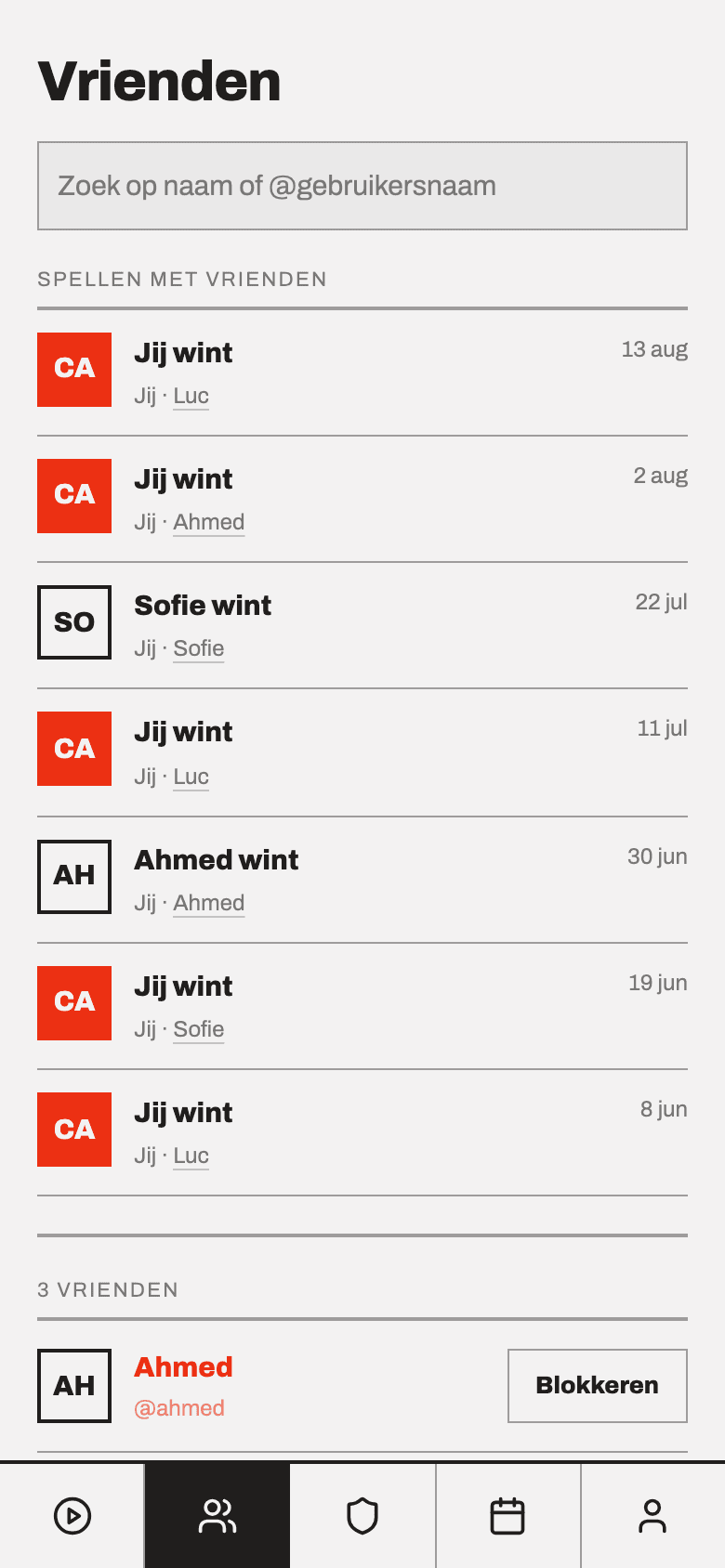 De pagina Vrienden, met de laatste partijen tussen vrienden en daaronder drie vrienden.